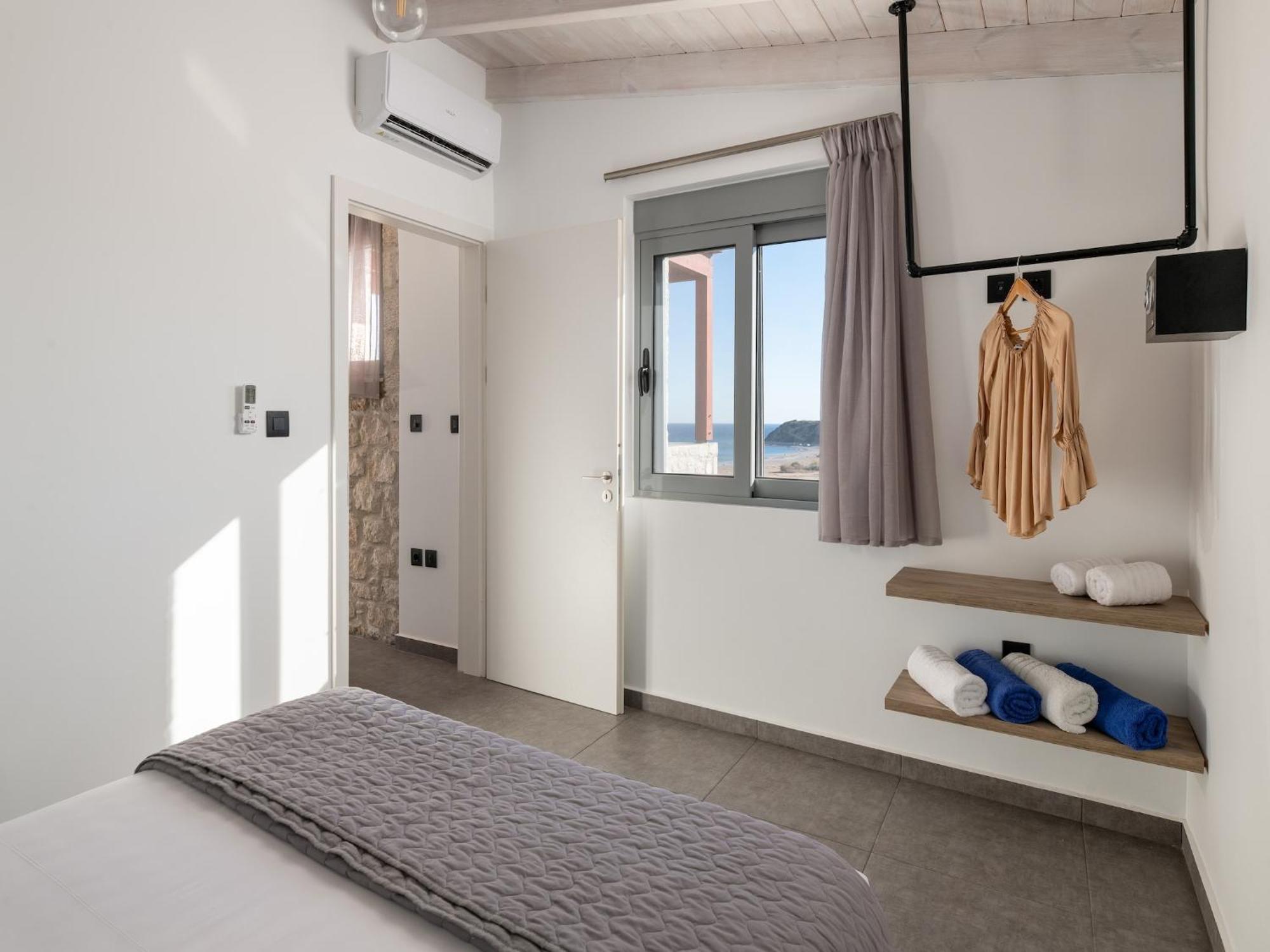Modern In With Private Pool Lachania